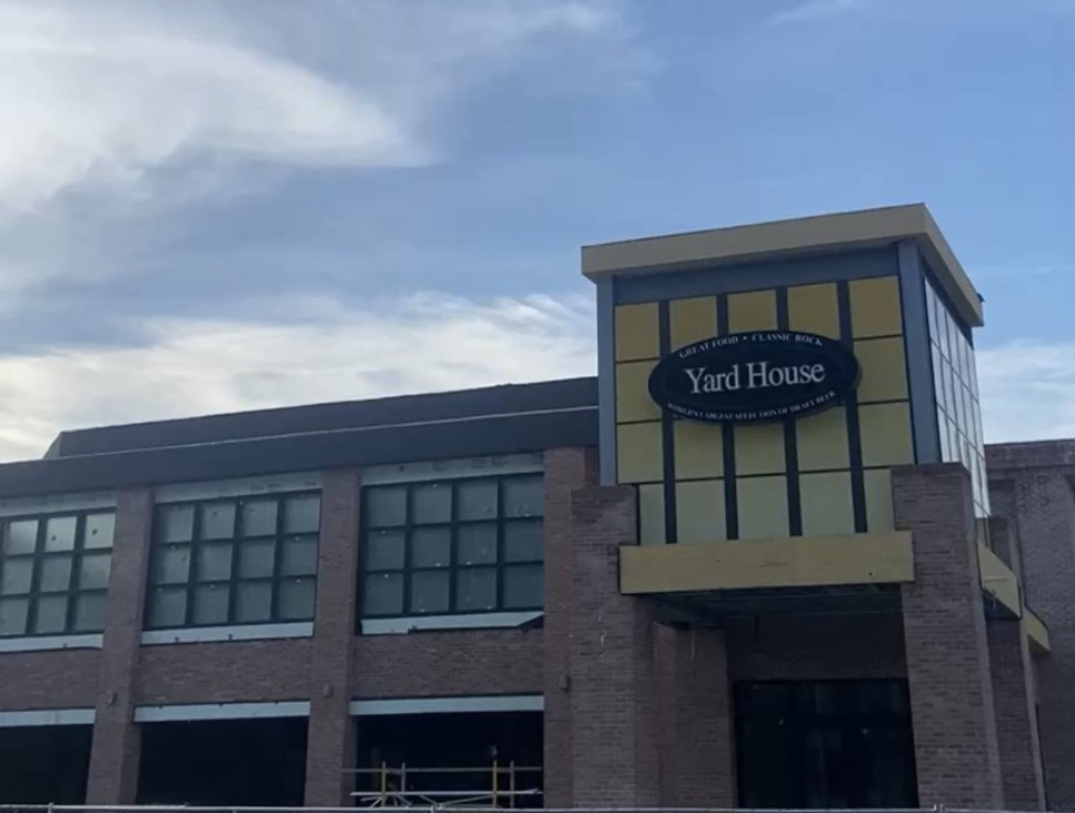 The front of the new Yardhouse Building on Water Street.