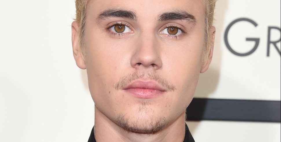 Justin Bieber Posts Emotional Message To Fans: 'Don't Let Fear And ...