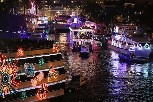 2022 Tampa Bay Christmas Lighted Boat Parades Schedule