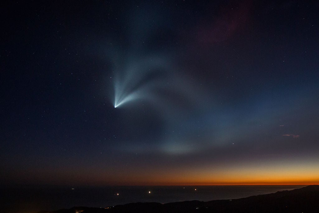 Tampa Bay Residents Spot A Mysterious Object Flying In The Sky