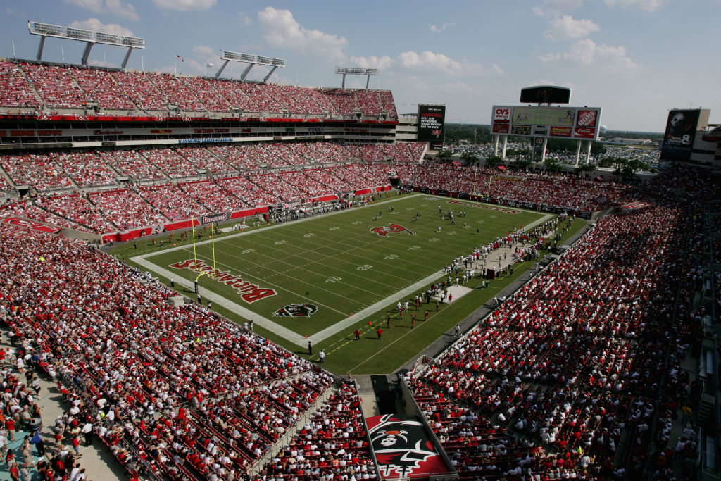 TAMPA, FL - SEPTEMBER 19: A general view of the field taken during the game between the Tampa Bay Buccaneers and the Seattle Seahawks at Raymond James Stadium on September 19, 2004 in Tampa, Florida. The Seahawks defeated the Buccaneers 10-6. (Photo by Robert Laberge/Getty Images)