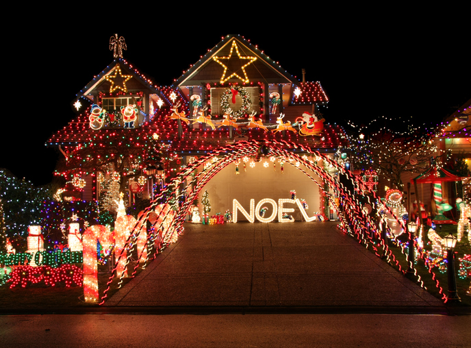 Tampa Bay Neighborhoods With Dazzling Christmas Lights