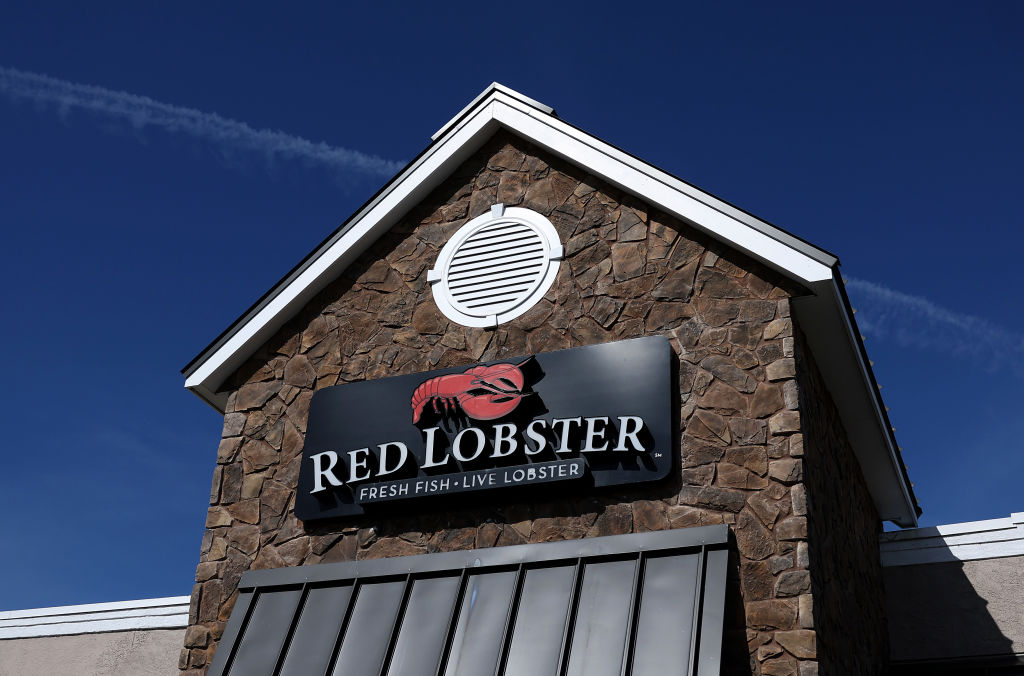 ROHNERT PARK, CALIFORNIA - APRIL 17: A sign is posted on the exterior of a Red Lobster restaurant on April 17, 2024 in Rohnert Park, California. Red Lobster is considering filing for Chapter 11 bankruptcy to address rising labor costs and in hopes of renegotiating property leases and long-term contracts. (Photo by Justin Sullivan/Getty Images)